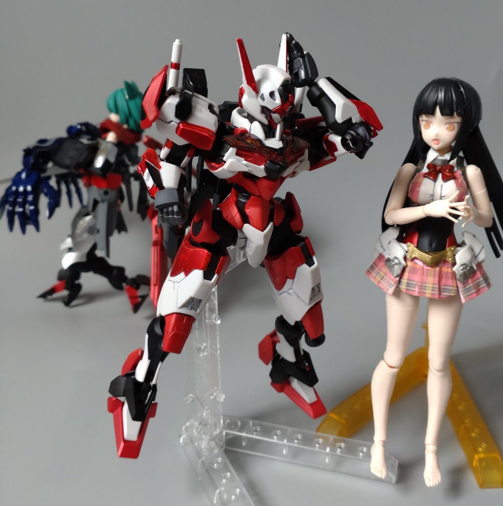 奪取しないで、主人にちゃんと頼めば普通にルブリス装備も使わせてもらえるようですね。メデタシ、メデタシ…？ご閲覧、ありがとうございました。