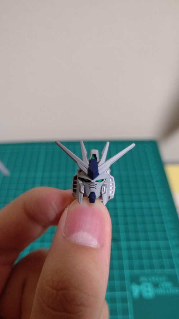 EGνガンダムのヘッドはガンプラ界において個人的にはアッガイと並ぶレベルにイケメンだと思います