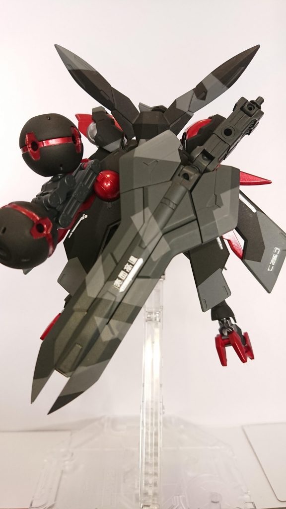 背面武装収納状態