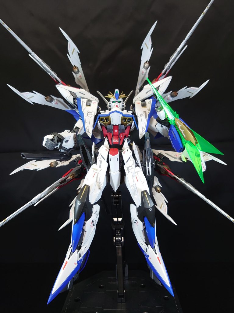 合体させると、重さでのけ反りやすくなります。 