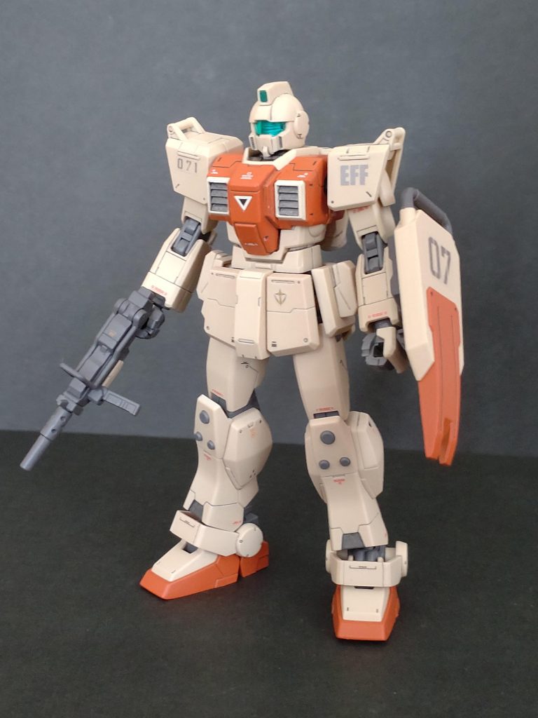 今回つや消しもエアブラシで挑戦してみました。