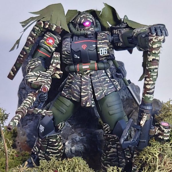 復帰戦　5作目　迷彩？ザク