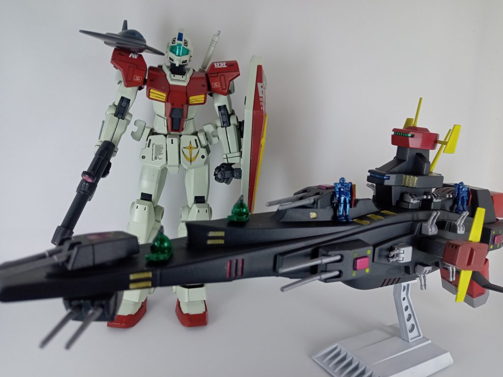 付属されているジムとボールと脱出艇も一緒集合写真。今回作っていて色々失敗をして考える事がたくさんあり心が折れかけましたが、とりあえず形には出来ました。もっと技量が上がったら作り直したいですね!