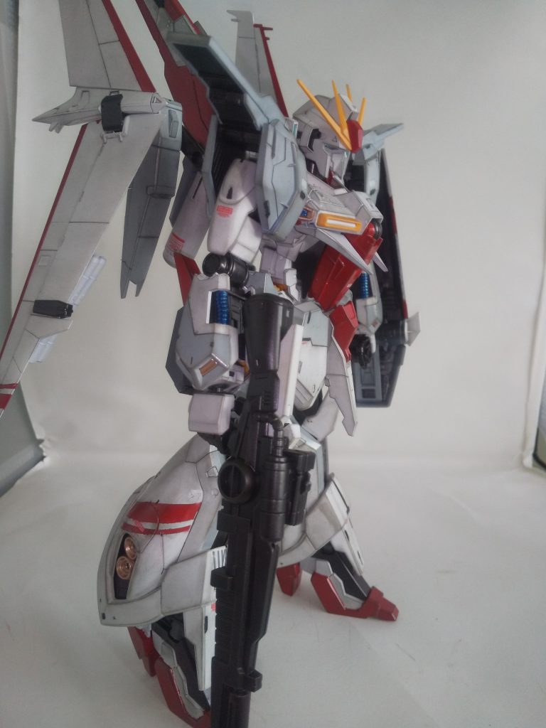 アムロ・レイ専用ガンダムリントヴルム–3枚目/制作者：tomohitomi