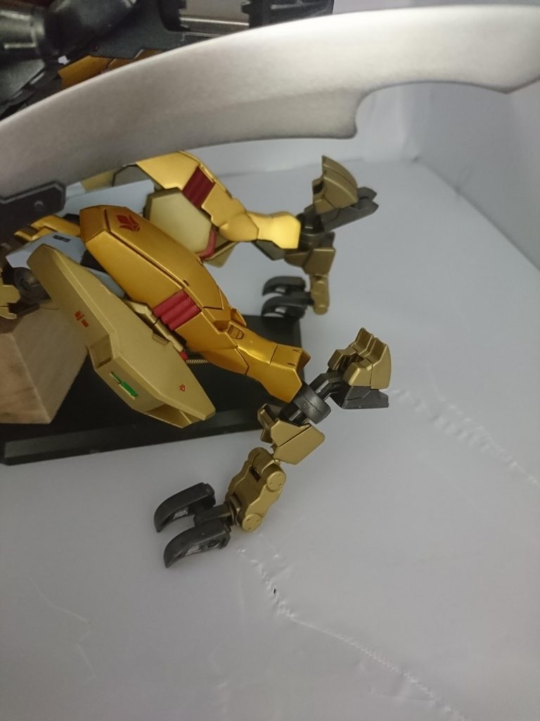 最後の方まで、モヤモヤしたのが、かかと。たまたま模型店で見つけたパーツを足して、結果想像以上に満足。♫一番のお気に入りどころです。♫