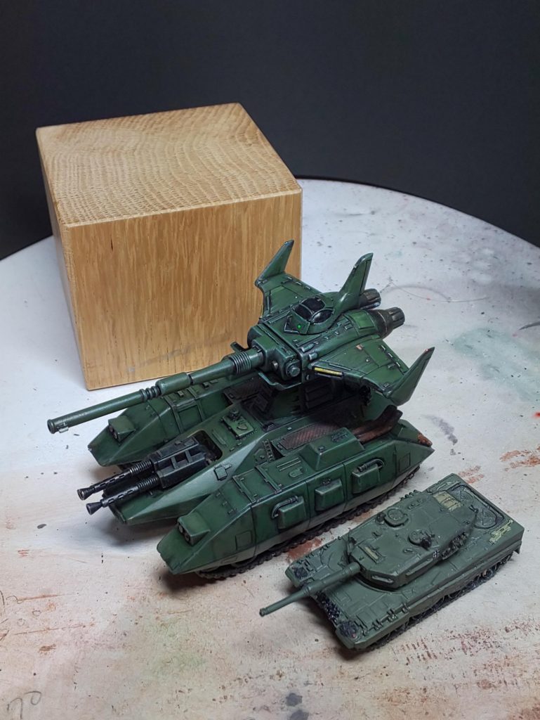 とまぁ、いろいろと好き勝手なことを書きましたが 自分の持つ様々なﾏｾﾞﾗｱﾀｯｸ矛盾をキットまたはファーストの設定を尊重しつつ、つじつま合わせをやってみました。本文でも書きましたが 飛行時間5分とかﾏｾﾞﾗﾍﾞｰｽが無人だからすぐやられてﾏｾﾞﾗﾄｯﾌﾟが不時着する場合が多いとか、砲塔旋回出来ないとか、冷静に考えたらそんな欠陥兵器を大量投入するわけがなく、ましてやあのデザインを肯定するなら何かしらの理由があるはずだと8ビットの脳ミソで捻り出しました。しばらく色々あって ご無沙汰しておりましたが、これから少しづつ参加再開していきたいと思いますので 皆様何とぞその折は御相手下さいますよう お願いたてまつりまするでおじゃる。m(__)m これにて御免。