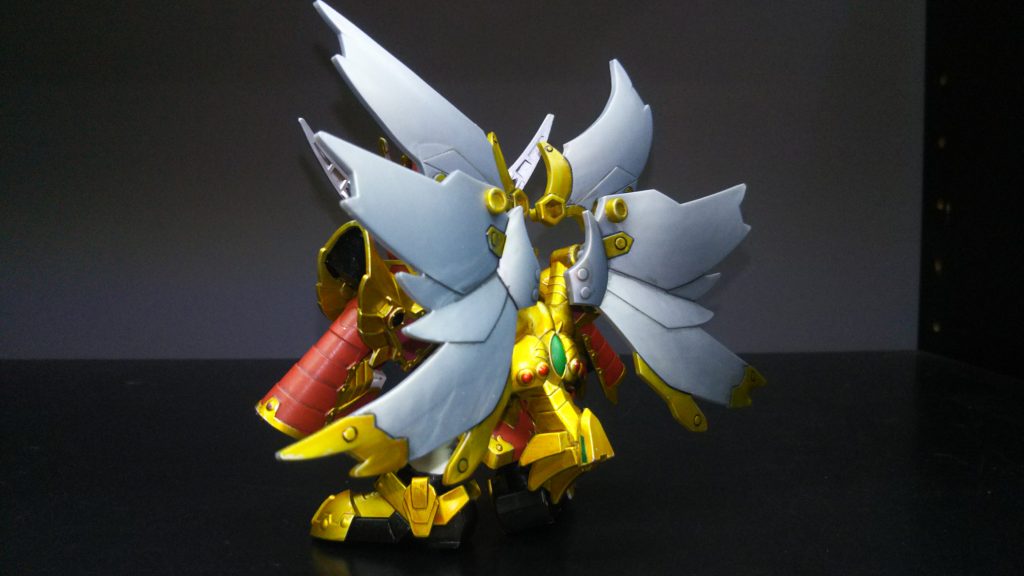 結局、トップコート仕上げをすれば、かなり抑えられるので最近では必須となっています。だが、以前この作品はトップコート仕上げをしていなかったので、久しぶりに出した時はかなり悲惨な状況でした。