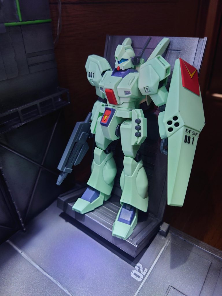 可動式MSハンガー。後ろに90°倒れます