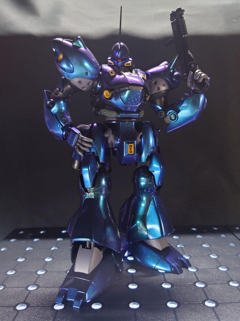 ケンプファーって足を閉じてるイメージがないね。