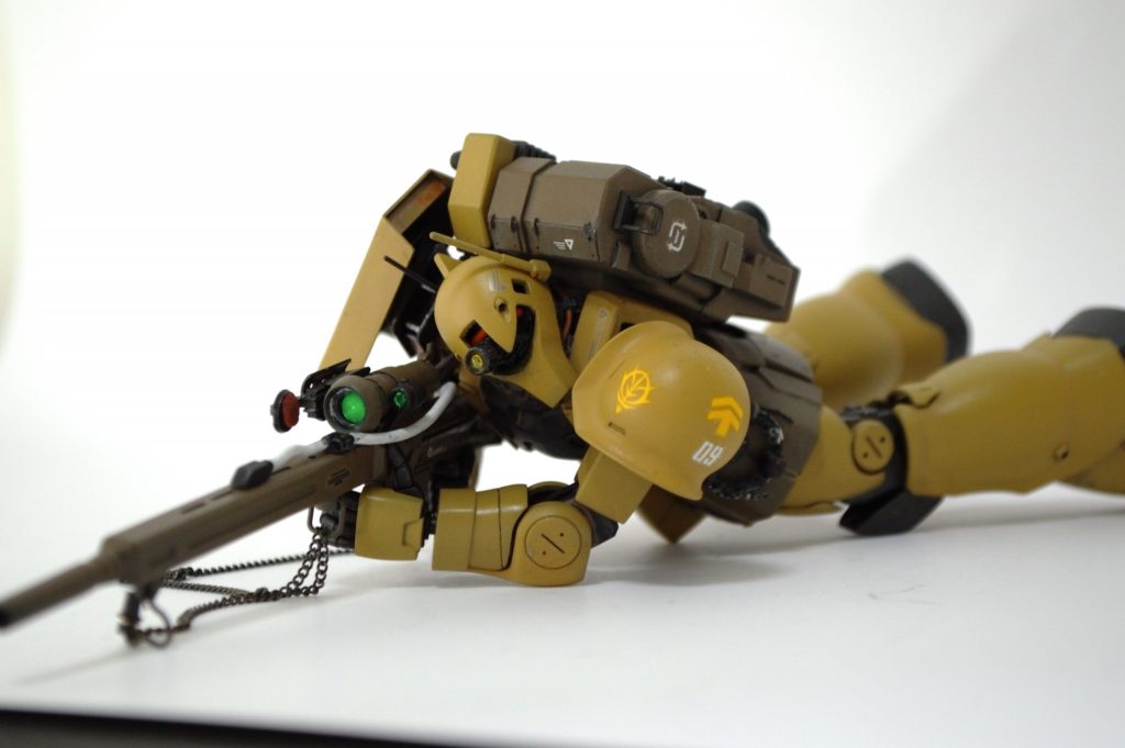 モノアイを可動式にしたことで、伏せ打ちでも「どこ見てんの?」という印象が軽減できたと思います