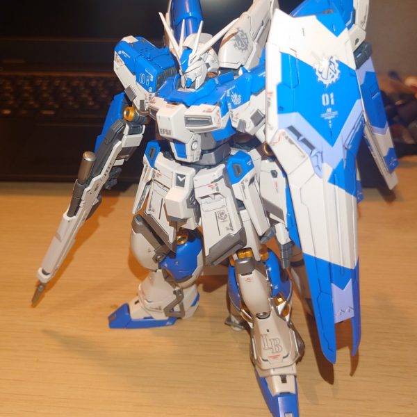 RG Hi-νガンダム