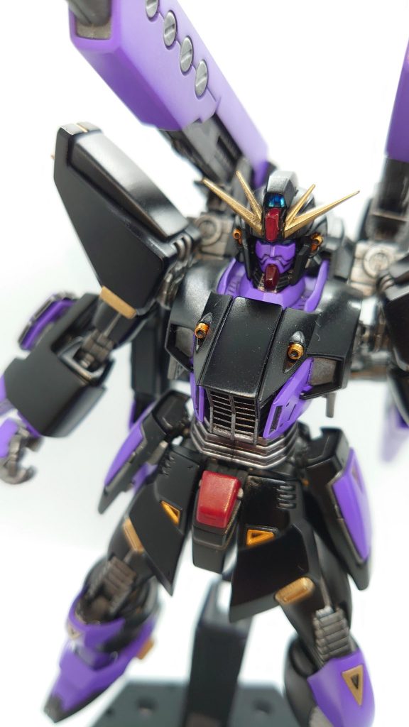 「シズカ、それを終わらせる罪を、君が背負う必要はないんだッ」「お姉ちゃん、どいてッ、そいつ、殺せないッ」F91は一直線にラフレシアへ突貫する。もう、脱け殻となったトモエの待つ場所へ。