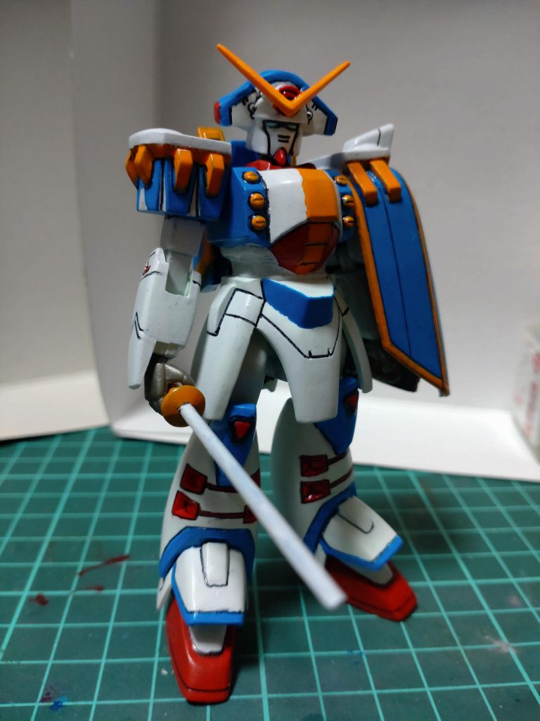 いや、でも塗装すればやはり化けますね!改造点は後ハメ、肉抜き埋め、手首を交換、首が正面向いてるので、少し下向きに、胴体が短いので、3ミリ延長。ほぼ素組です。