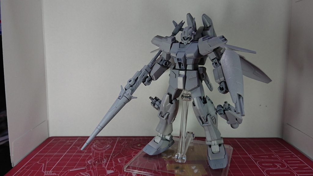 肩を少し変更しサフビームサーベルをカットしプラ板を貼り付けてますジム系でのミキシングは今回が初でしたが楽しかったですご覧いただきありがとうございました！