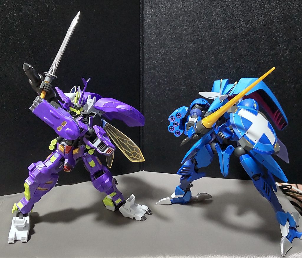 聖戦士同士の死闘っぽいシーン※この2機は敵対関係ではありません。