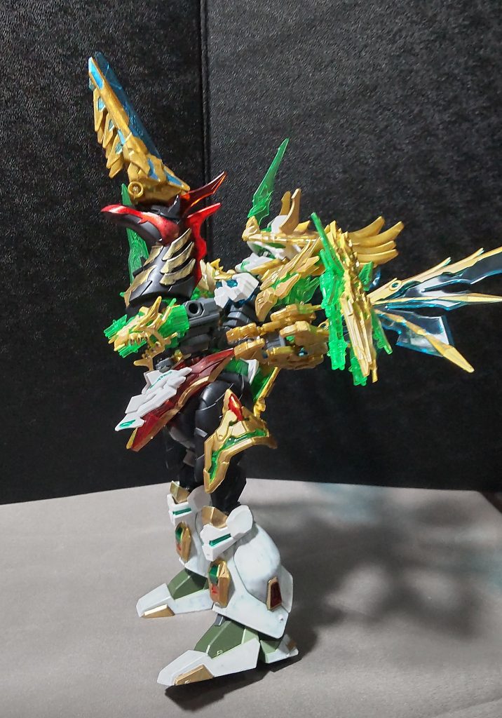 地上で断魂砲単発で放つ際はこの体制を取らないと放てないという地味な欠点があります。