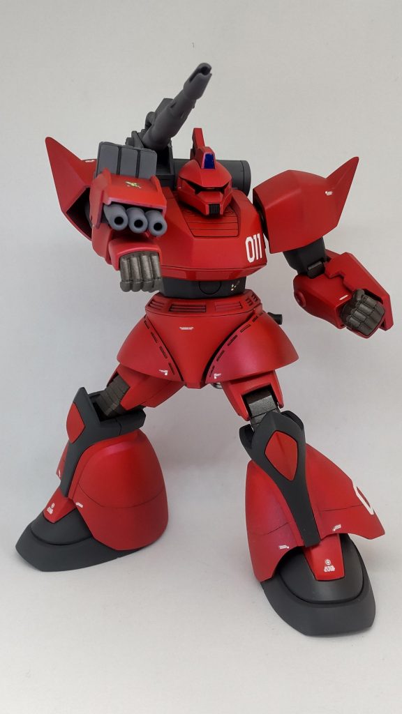 ミサイルランチャー構え。ミサイルランチャーにはジョニーのマークを貼っています。