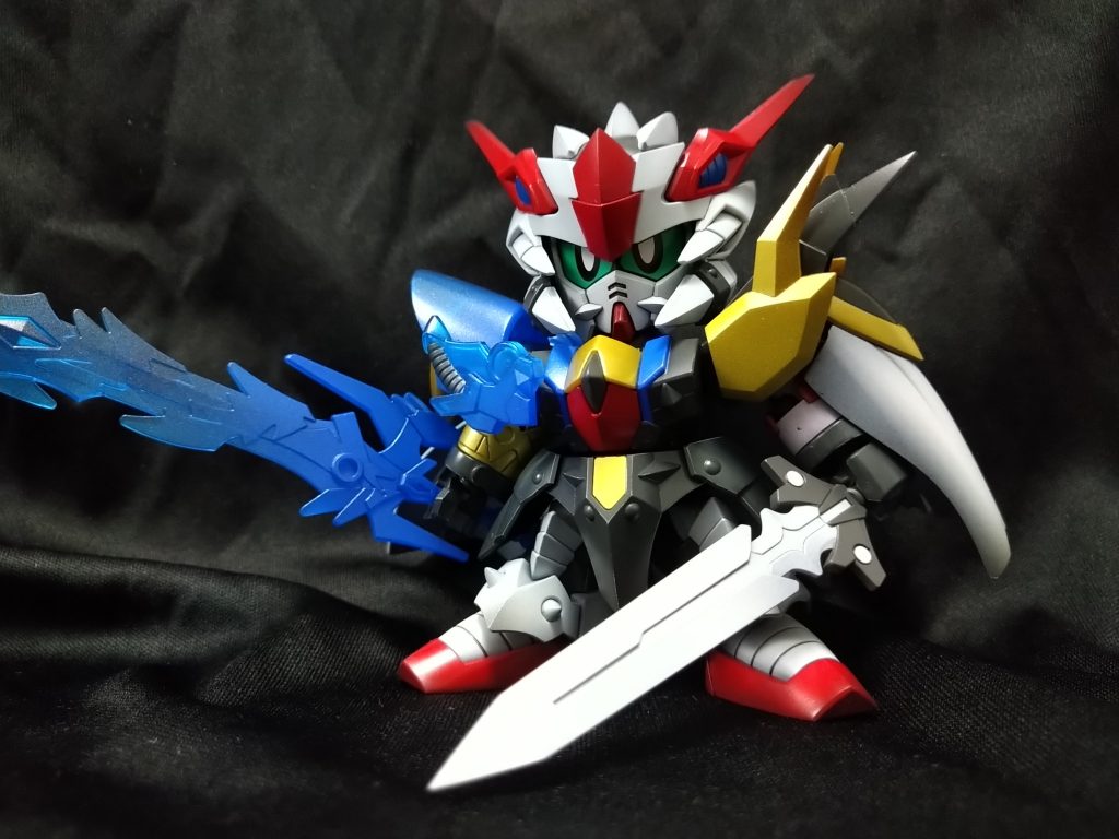 まぁ武装だけなら、と思い、剣だけは塗装したので、二刀流ができます。カッコいい！