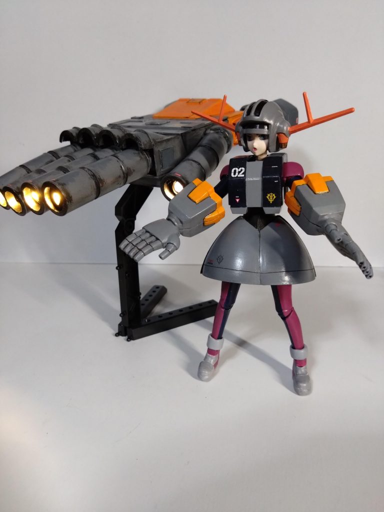 マリーダ「このスカートと腕とか必要なのかしら?」