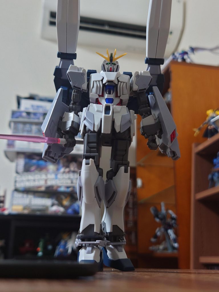 ナラティブガンダムB装備–3枚目/制作者：クロムア
