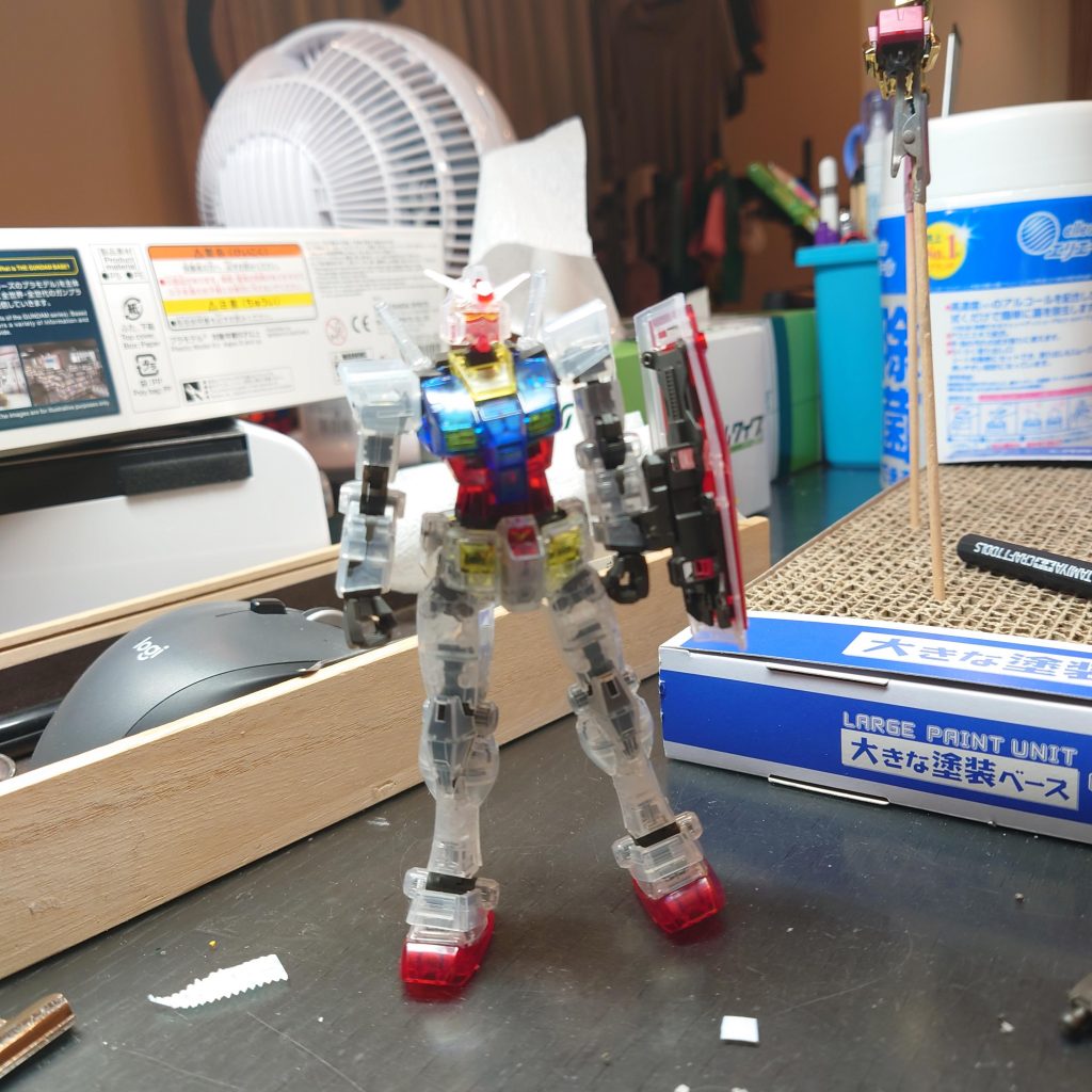 素組み状態。プラスチック感ハンパない。通常キットよりもプラスチック感あります。