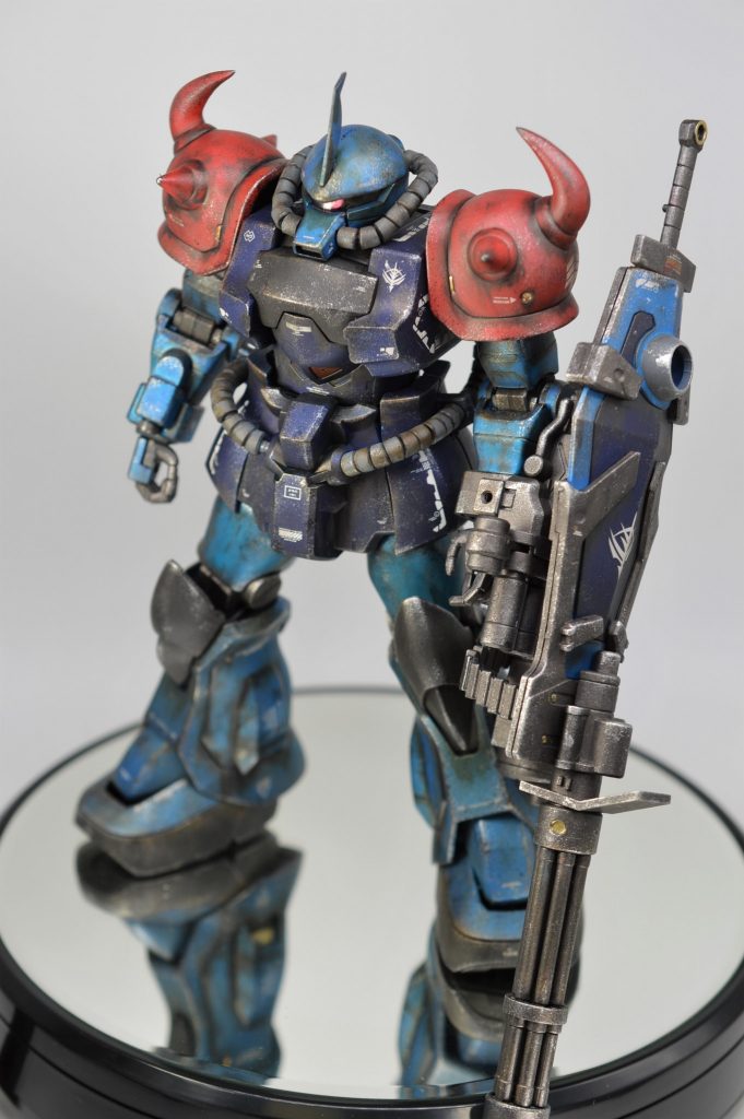 全体図です。いったんメタリックカラーに全塗装後、デカールワーク→艶消し→ウェザリングで重厚な仕上がりを目指しました。