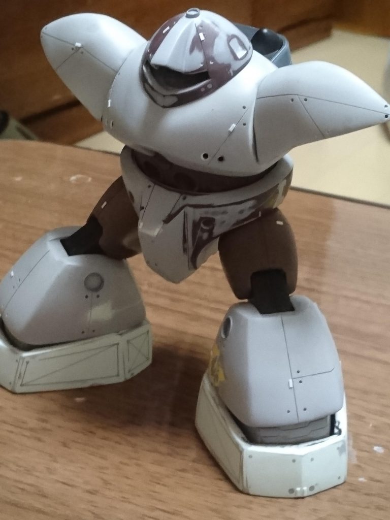 全体的にエポパテ盛ってます