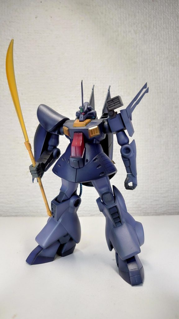 デカール貼る前ビームナギナタのビーム部をHGUCゲルググから。