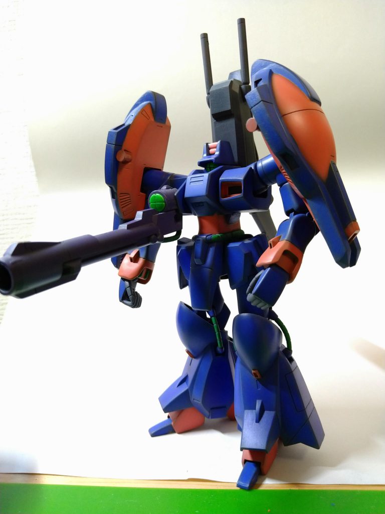 素組のMGを数体バラしてMK-IIのフレームのゲート処理していたはずが、、何故かこれが出来ていました。