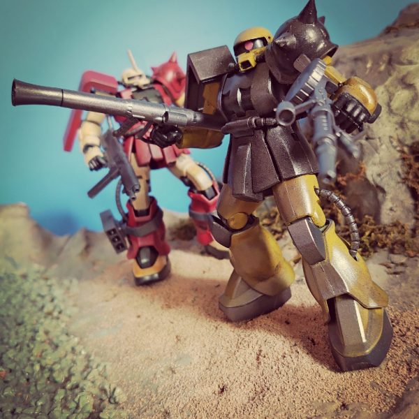 随伴するZAKUⅡ