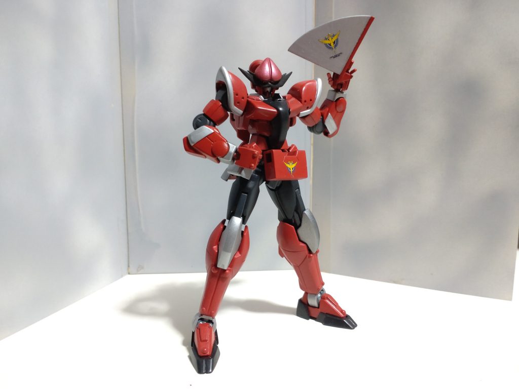 バックルはダブルオーのサーベルラック仕様する為股関節の前後を入れ替えてます。