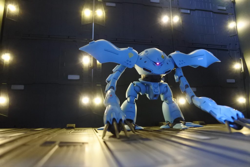 下から撮ると雰囲気が出る気がします。