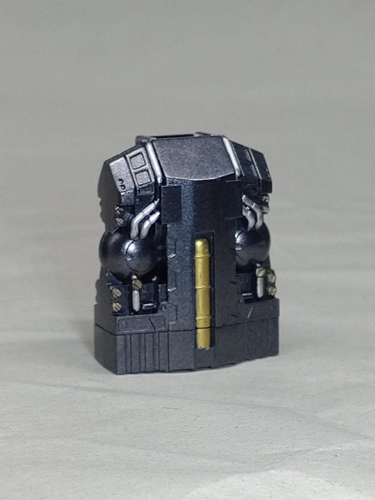 ゴールドとシルバーは、マッキーペイントマーカーです。