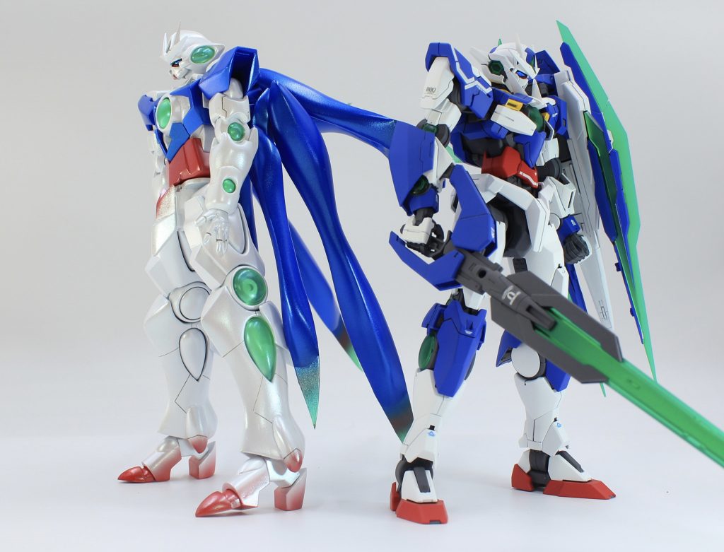 昔作ったMGクアンタと並べてみました。