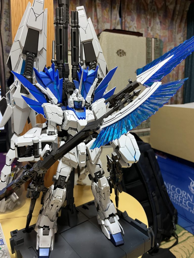 ユニコーンガンダムペルフェクティビリティフル装備–5枚目/制作者：アッキー