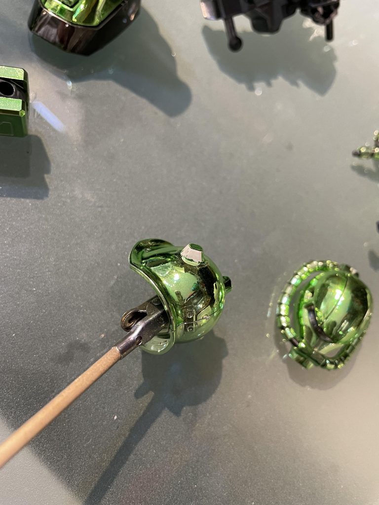 メッキ削っちゃってた部分もありこの後クリア塗装前にガンマカメッキでタッチアップで誤魔化しました。