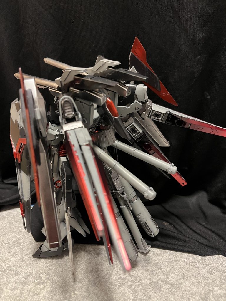 Hi-νガンダム–3枚目/制作者：不満足