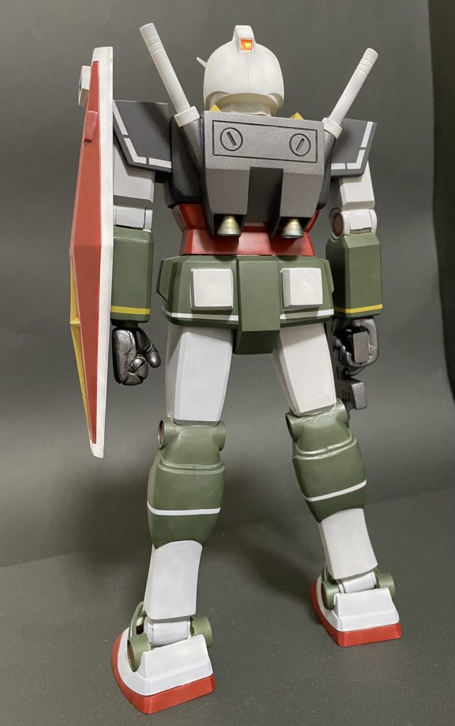 後ろから見ると、装甲は全て付いていますね（笑）