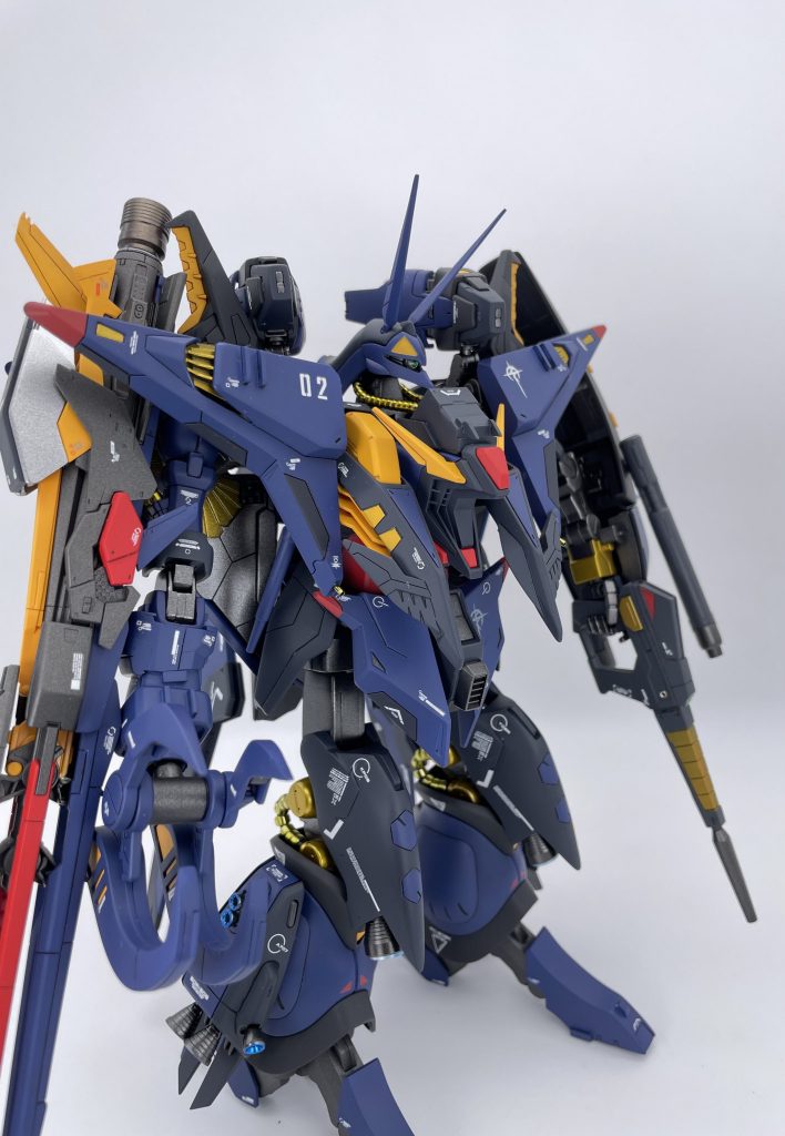 ロングレンジファンネルは腕に装着もできます。こちらの方が姿勢的には安定しますね。