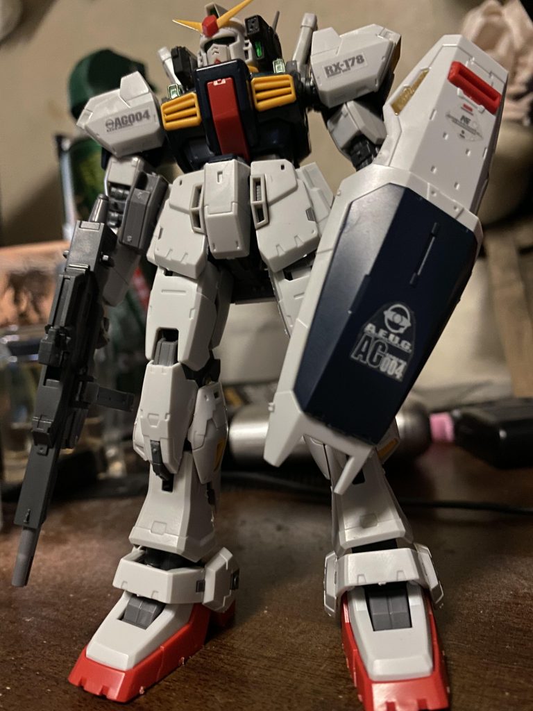 素組みでも充分カッコいいです。