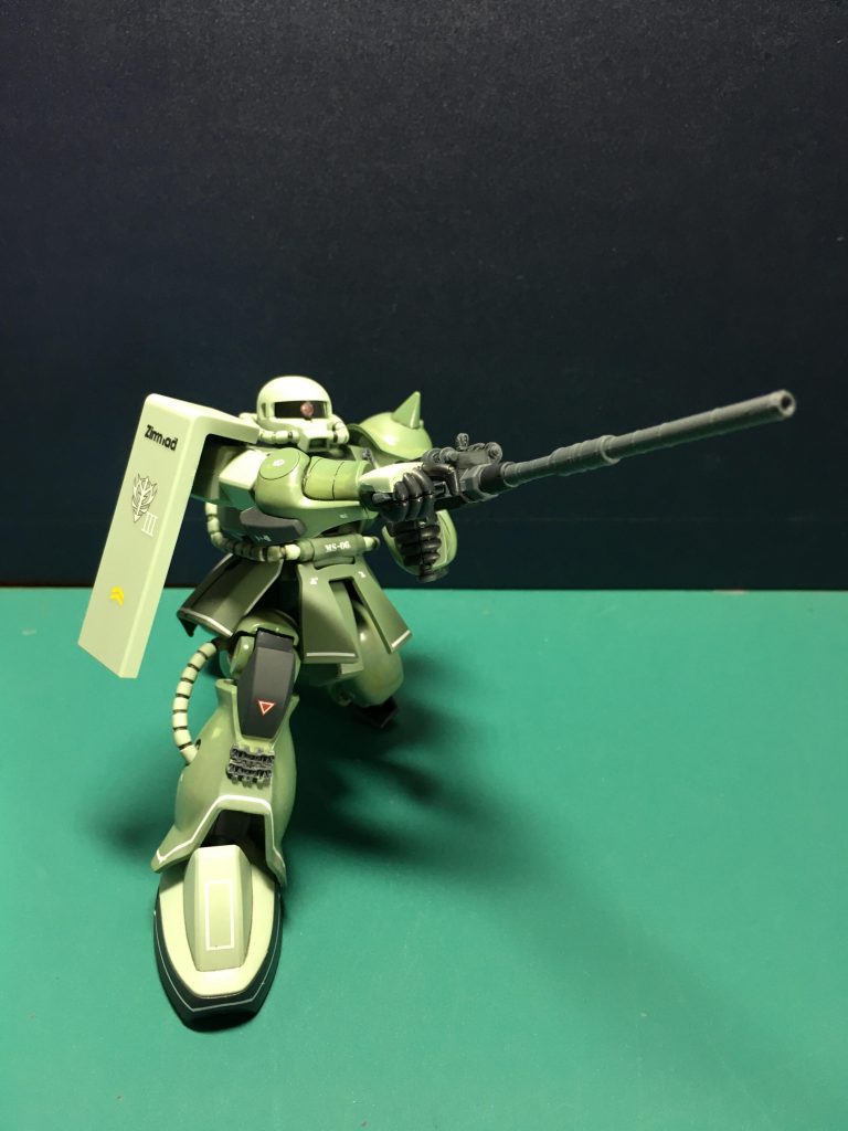 　マゼラ・アタック付属のマゼラ・トップ砲は２丁めを製作。以前作ったものとの差別化として、マゼラ・アタックを有人機仕様で作ると余るセンサーパーツを上部に接着。ビルダーズパーツHD「MSパネル01」を天面に接着しています。