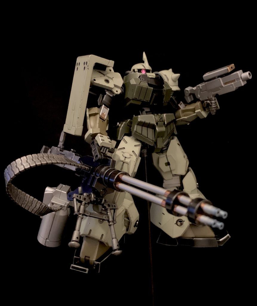 いや〜ガトリングは浪漫武器ですね。予定外の重装備ザクでしたが、満足いく「おらザク」が出来て良かったです。