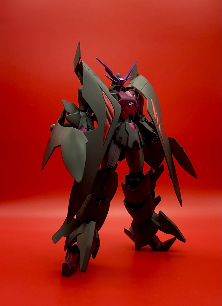 以下脳内設定です※少々リアルにネガティブな事綴ってますが、全てネタです笑このガンダムオムパロスは、dopeなるユーザーがガンスタ5周年記念としてガンスタユーザーがバーチャル空間にて交流する事が出来る[ガンスタVRパーク]内に寄付したモニュメントであった。しかし、このモニュメントには極秘にあるウイルスが仕込まれていた。DGウイルス自己再生・自己増殖・自己進化の三代理論を可能にするウイルスを投与されたガンダムオムパロスは次第に邪悪な存在へと変貌を遂げていく。