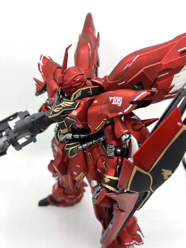 エングレービングの塗装も初めてでしたが、めちゃくちゃ苦戦しました。キャンディ塗装も下地のジュラルミンがムラになっていたりと色々勉強になったキットです。個人的に二度と作りたくないキット第1位に選ばれました。ただ、遠目に見たらそれなりに見えるのでなんだかんだありますが結構気にいってます笑 最後までご覧いただきありがとうございました😊