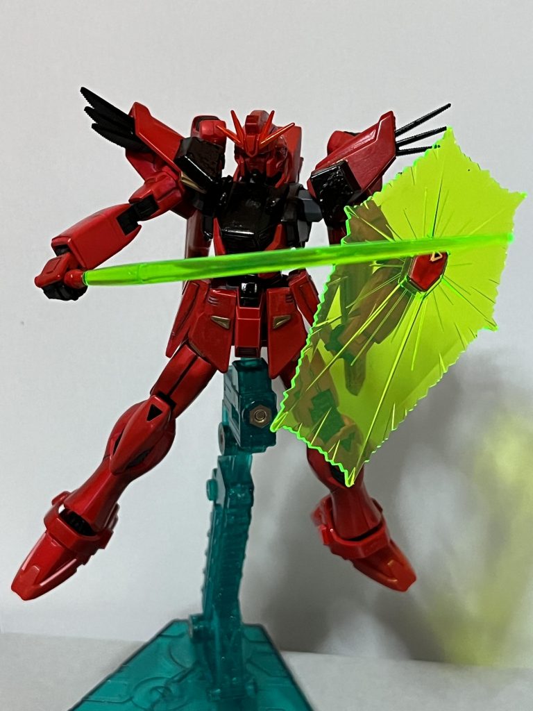 サーベル&ビームシールド以上、発売日に行って買えなかった30mmミリタリーウェポンと一緒にお迎えしたF91でした!やはりエフェクト盾が良い(°▽°)