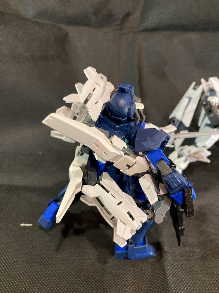 大人しく連行されるの図