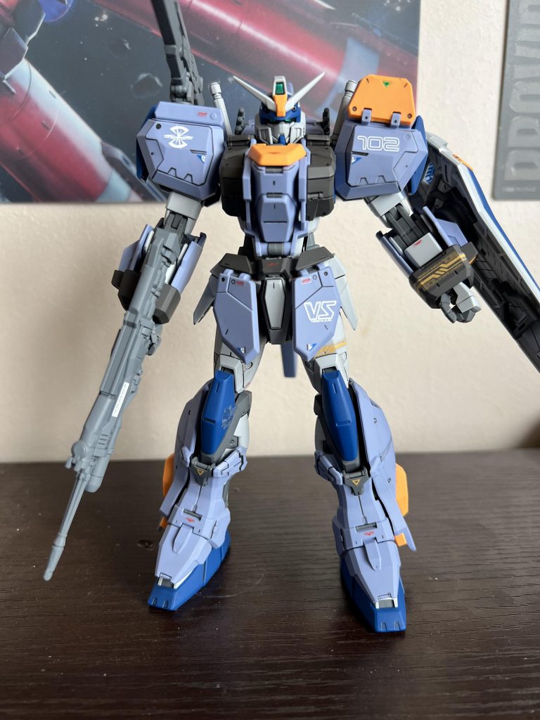 AS装備正面この時、左肩の付け根が破損したので変なポーズになってしまいました。