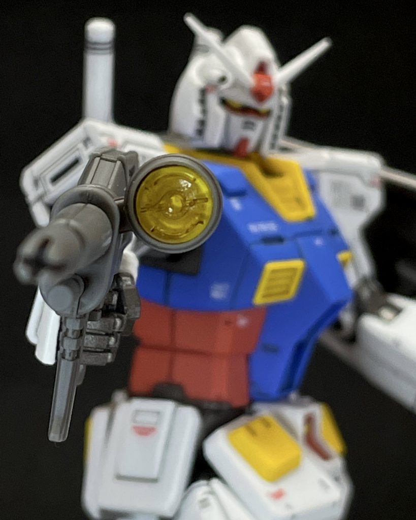 ビームライフルのスコープ部分は、UVレジンで複製してクリア化しました。