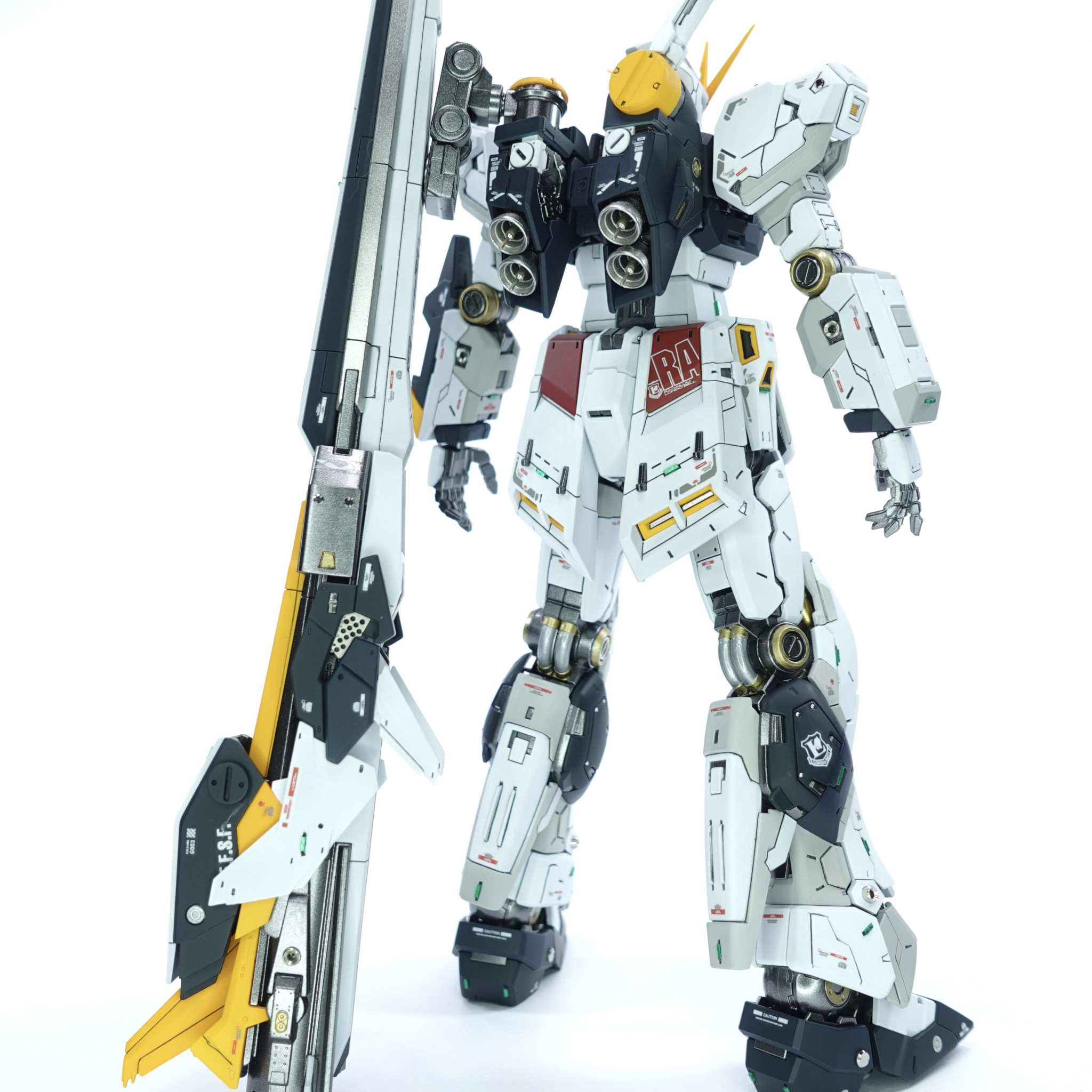 RG RX-93ff νガンダムを通常カラーで全塗装しました！｜ぼうのガンプラ