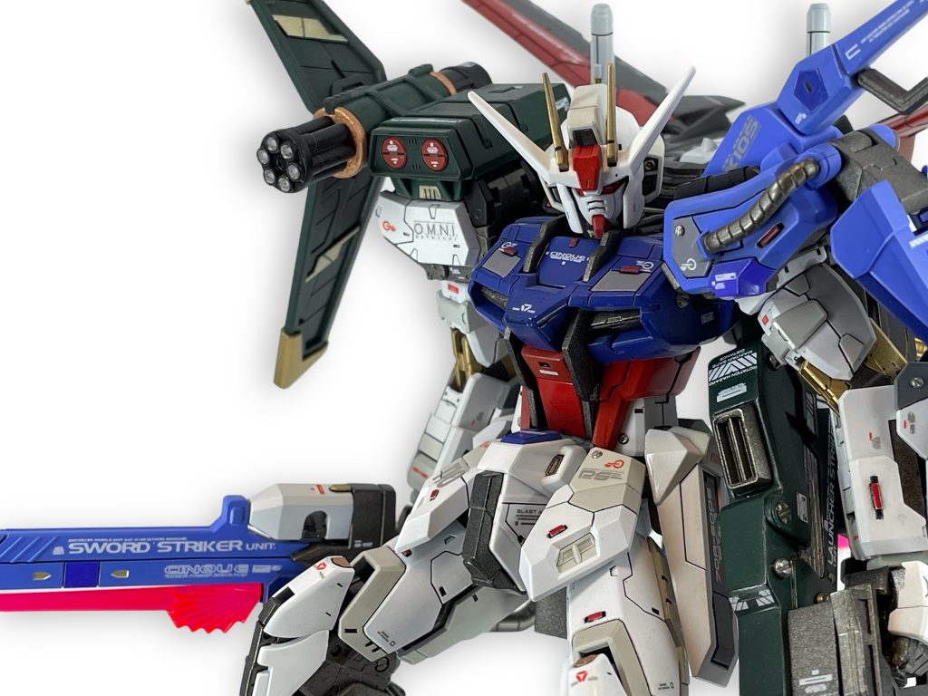 サムネ。ソードパック(左肩)のパイプが繋がってる部分をよく見たら割れててショック。なお直す気力はない模様